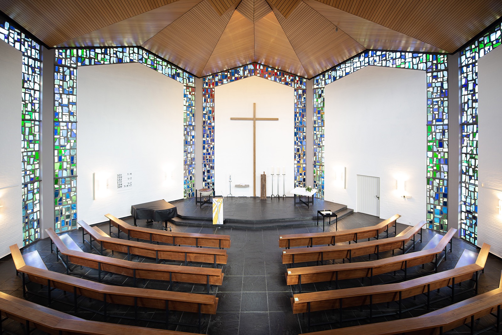 https://moderne-kirchen.sh-kunst.de/hamburg-poppenbuettel-simon-petrus/